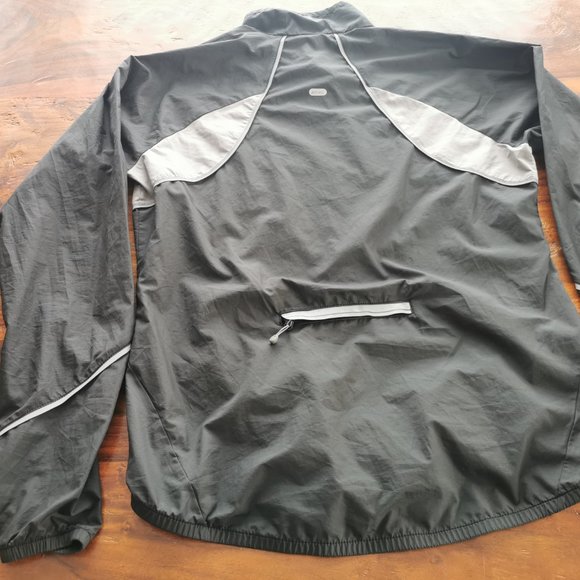 Women's Mountain Equipment Coop cycling jacket - Picture 4 of 8